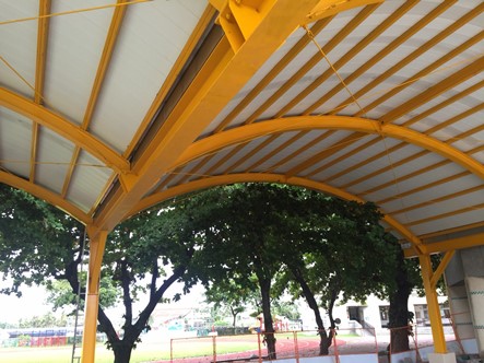 工程实绩08-国小弯弓施工-采用双层中空PVC塑钢浪板