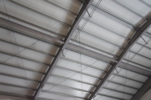 工程实绩09-隆记农产公司-采用双层中空PVC塑钢浪板