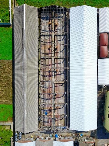 工程实绩12-龙冠牧场（搭配太阳能）-采用双层中空PVC塑钢浪板